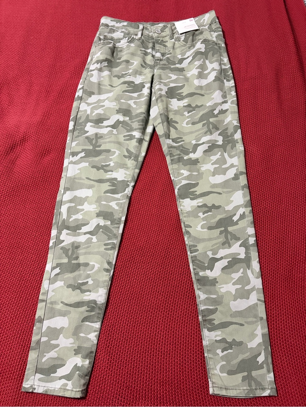 SO Juniors Olive Camo Jeggings - Green Camo